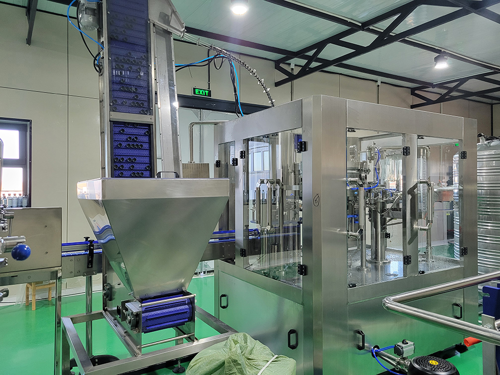Soda/Sparkling Water Filling Machine