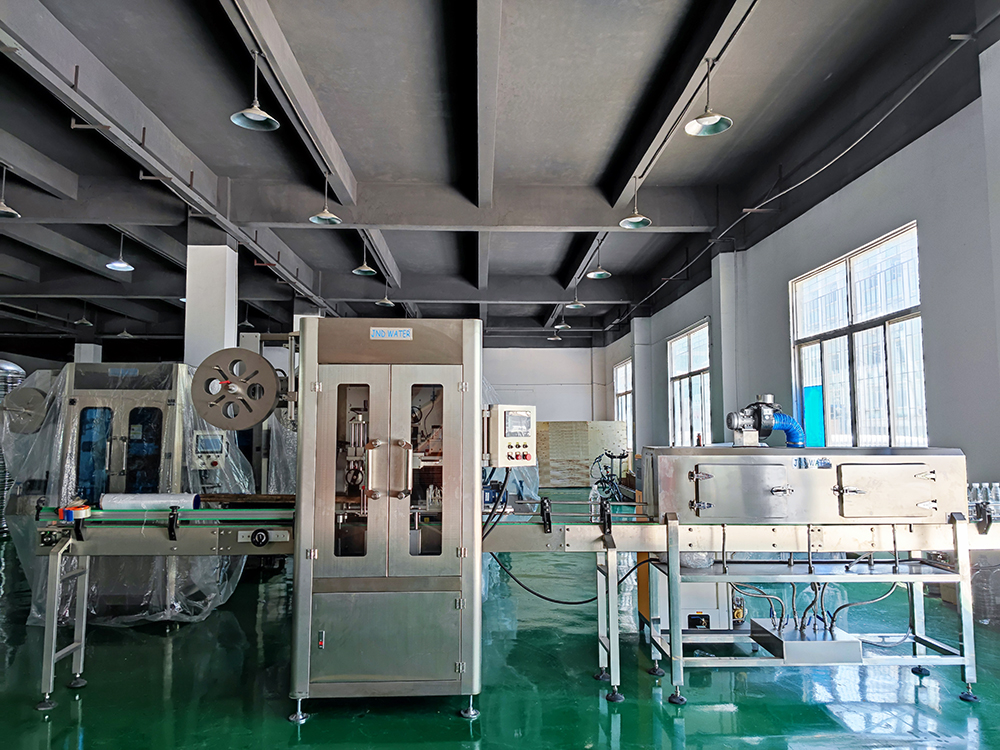 Shrink Sleeve Machine