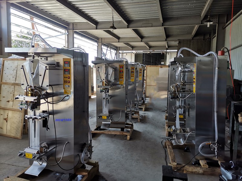 Water Pouch Filling Machine 3000 PPH JNDTECH